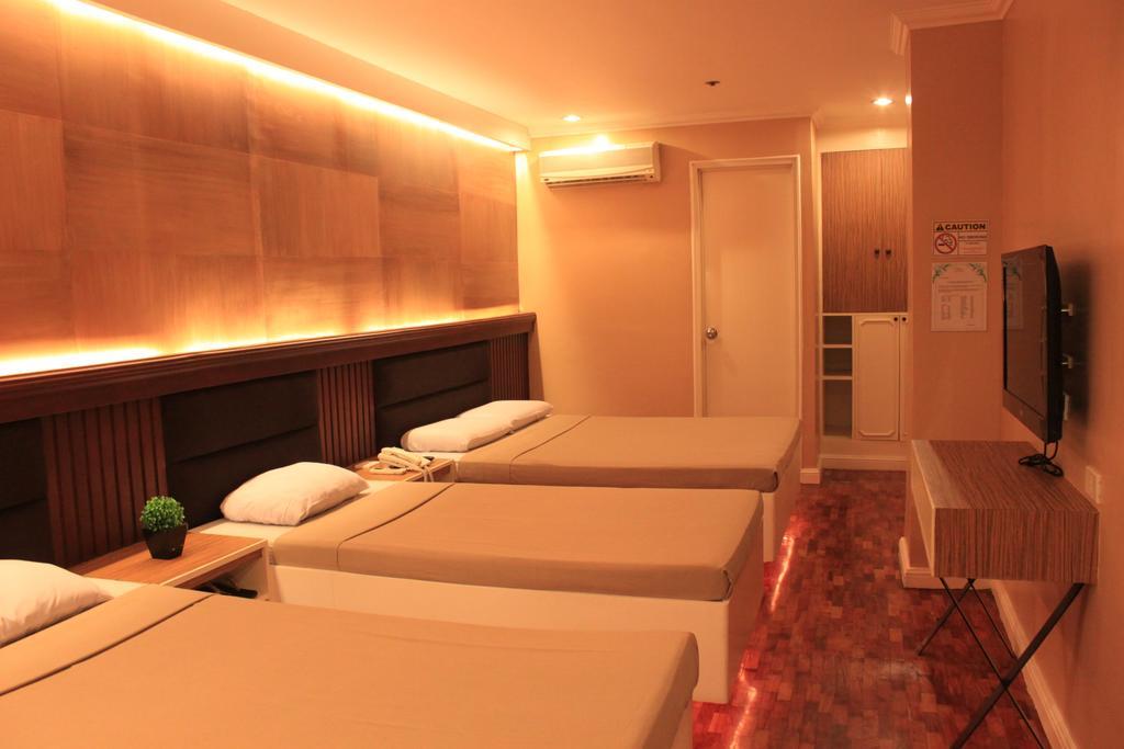 Deluxe Family Room,127770396:JPEG